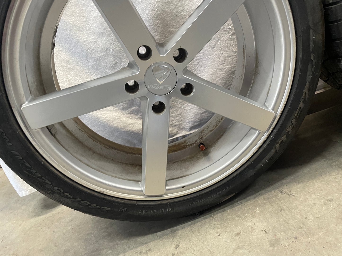 2012 Chevy Camaro SS Ravetti M13 Wheel and Tire Set 20X8.5 LOCAL PICK UP - Day's Parts Yard