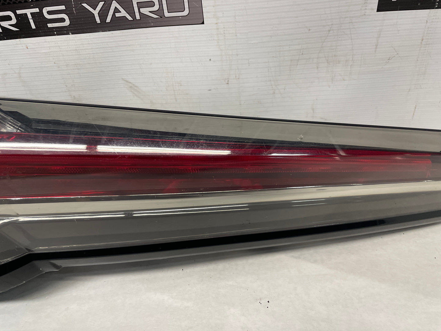 2018 Cadillac Escalade RH Passenger Taillight Tail Light Lamp Assembly OEM