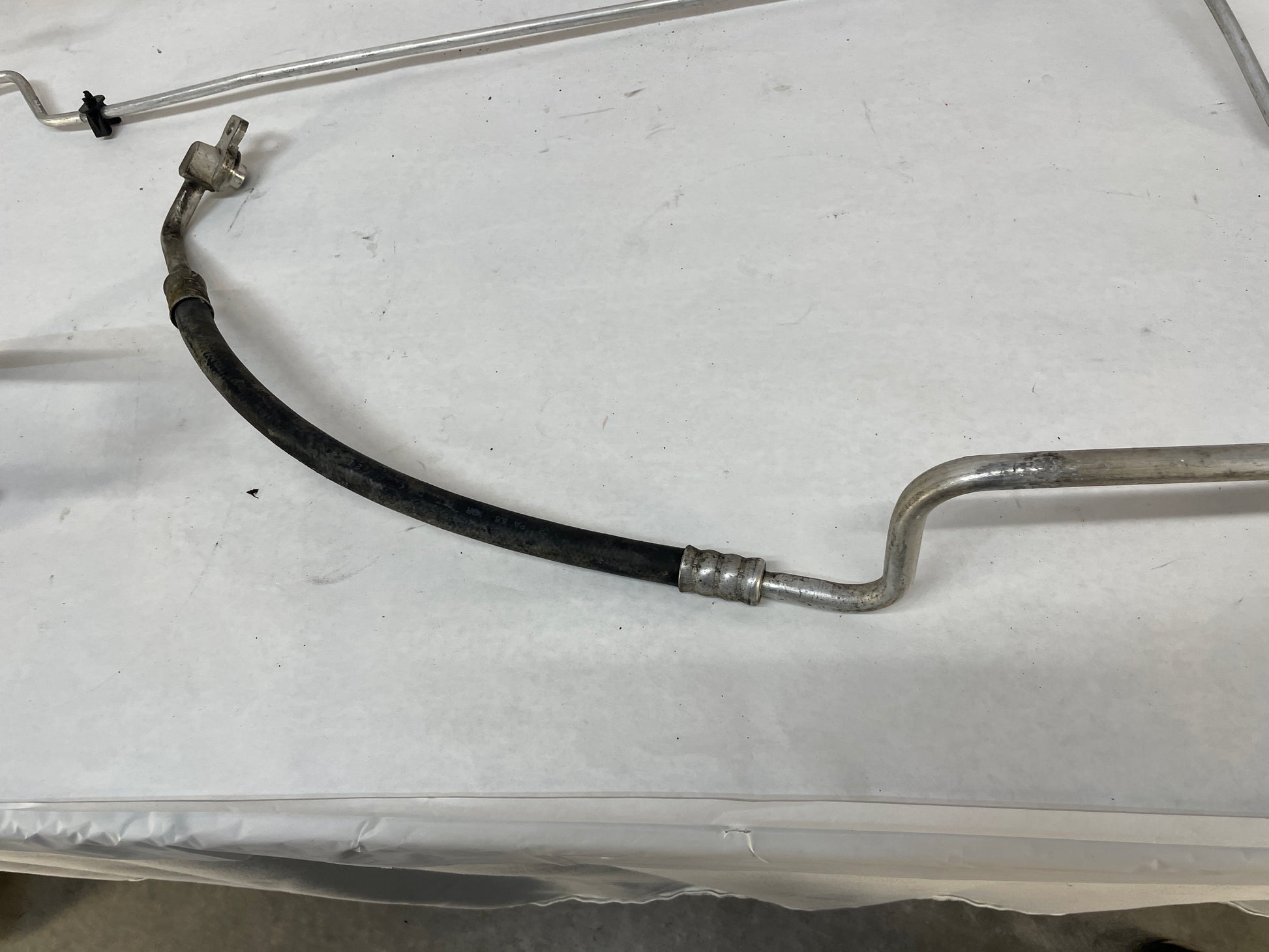 2005 Pontiac GTO Air Conditioner Compressor AC Hoses Lines Tubes OEM - Day's Parts Yard