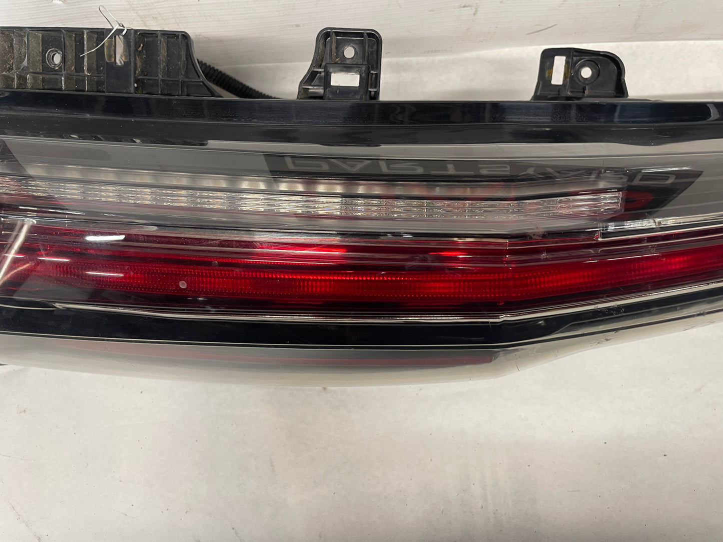 2018 Cadillac Escalade RH Passenger Taillight Tail Light Lamp Assembly OEM