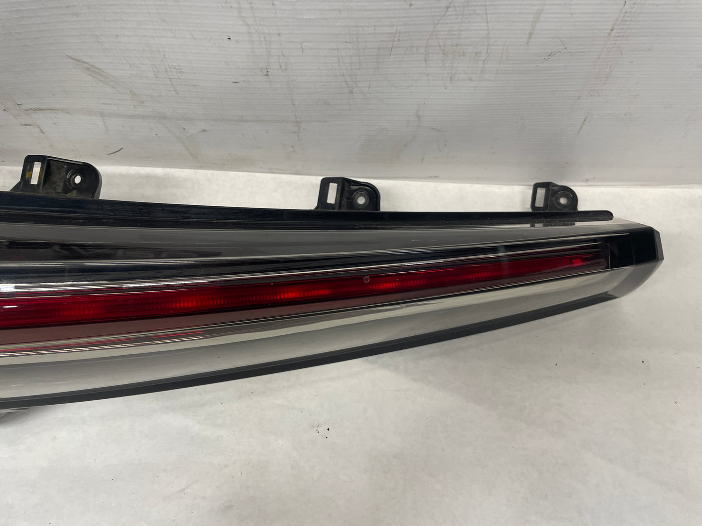 2018 Cadillac Escalade RH Passenger Taillight Tail Light Lamp Assembly OEM