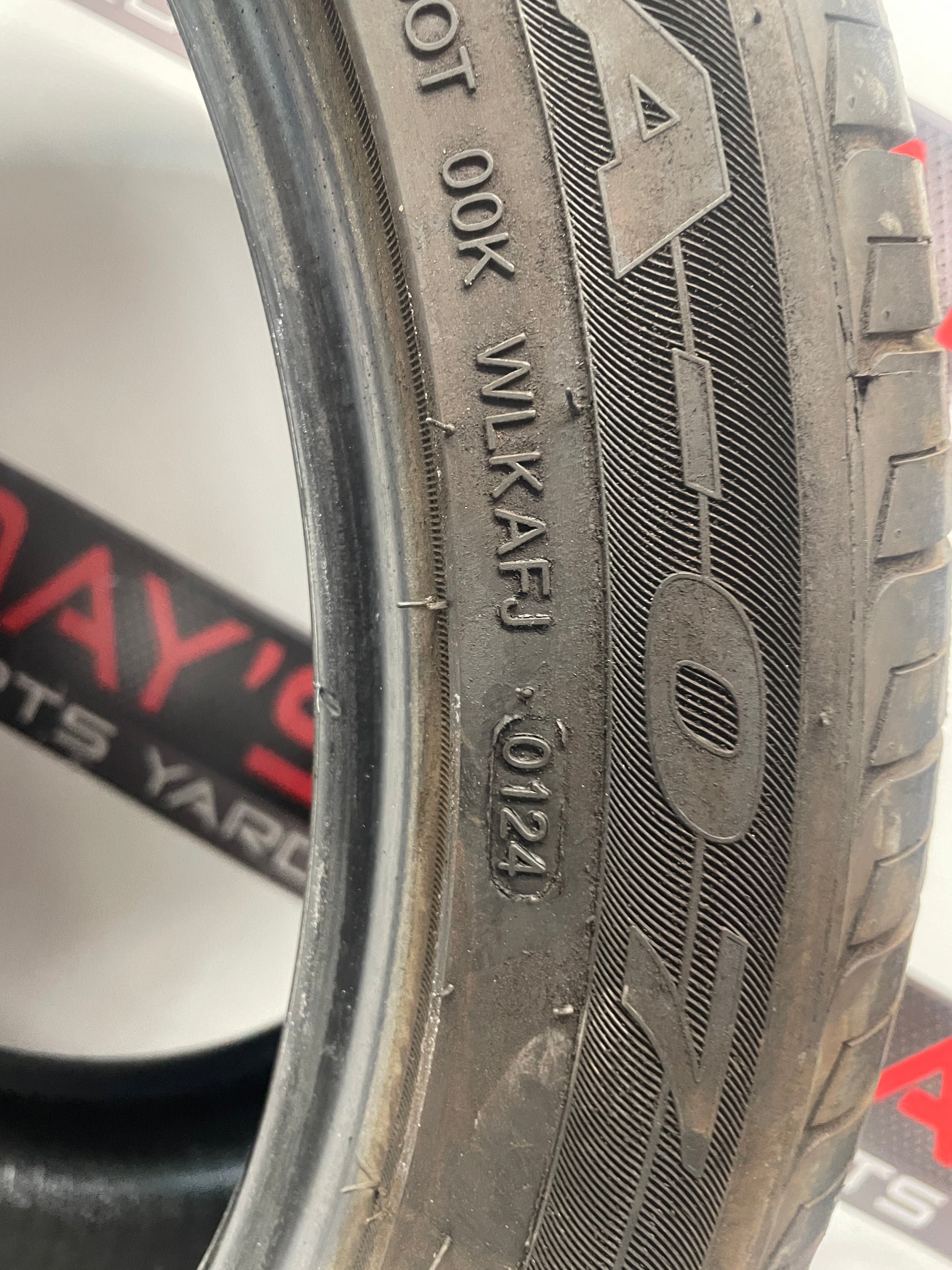 Tire West Lake SA-07 305/35ZR20 - Day's Parts Yard