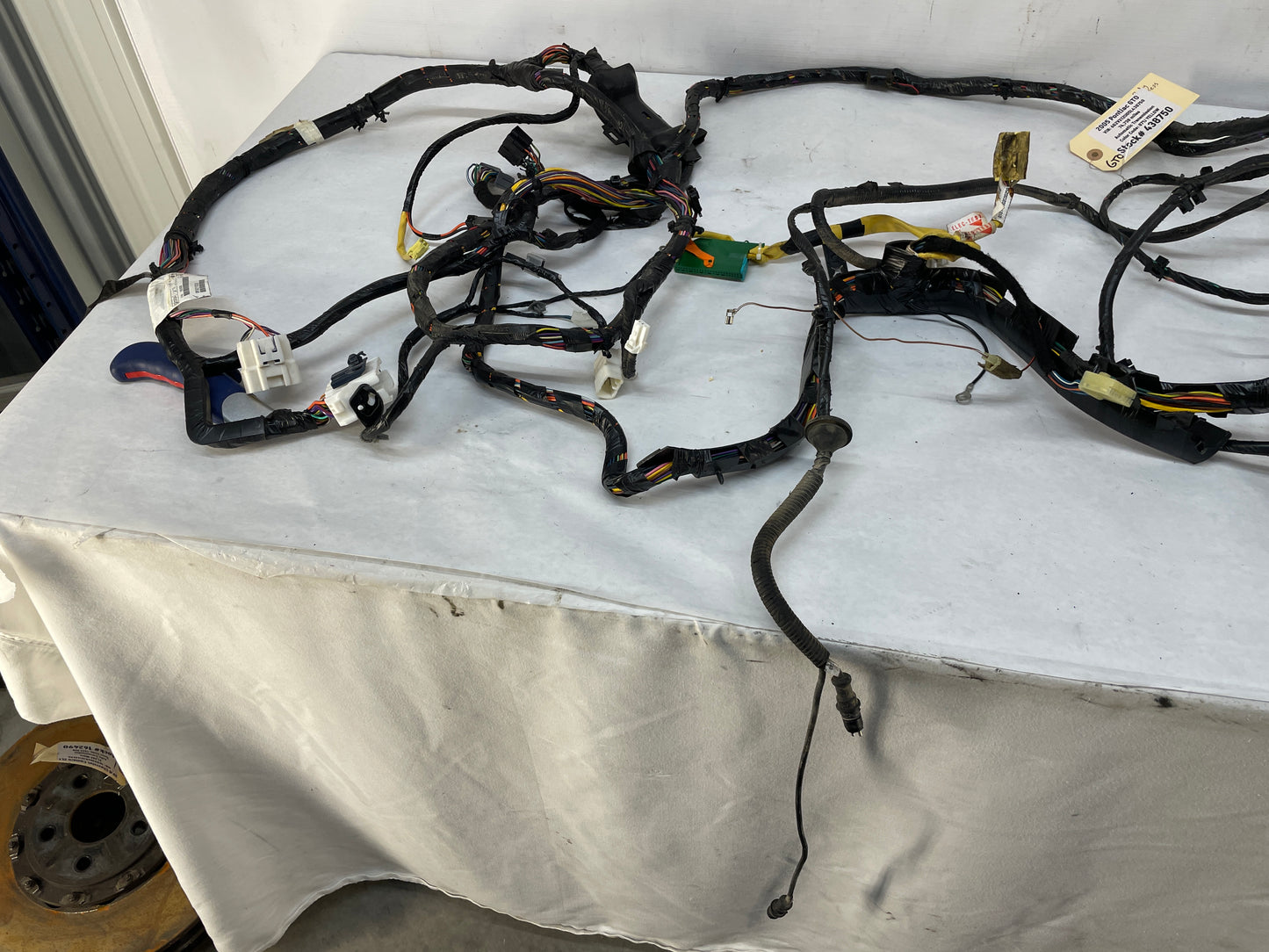2005 Pontiac GTO Chassis Body Junction Wire Wiring Harness OEM