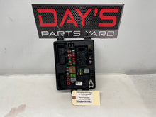 2016 Cadillac ATS-V Coupe Engine Wiring Harness Fuse Junction Box Block OEM