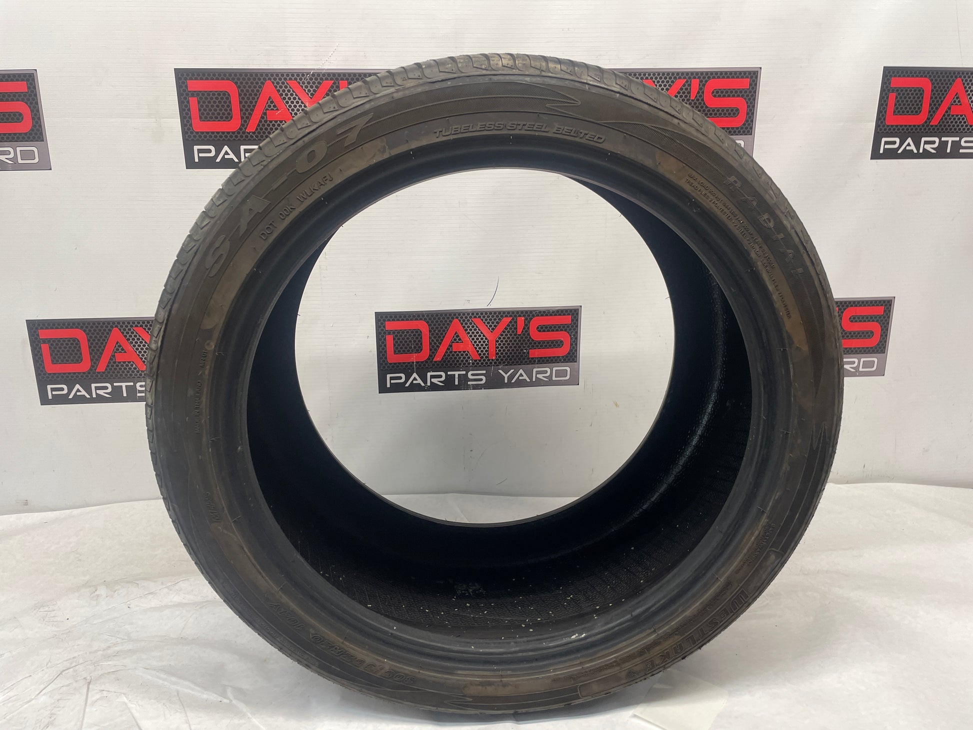 Tire West Lake SA-07 305/35ZR20 - Day's Parts Yard