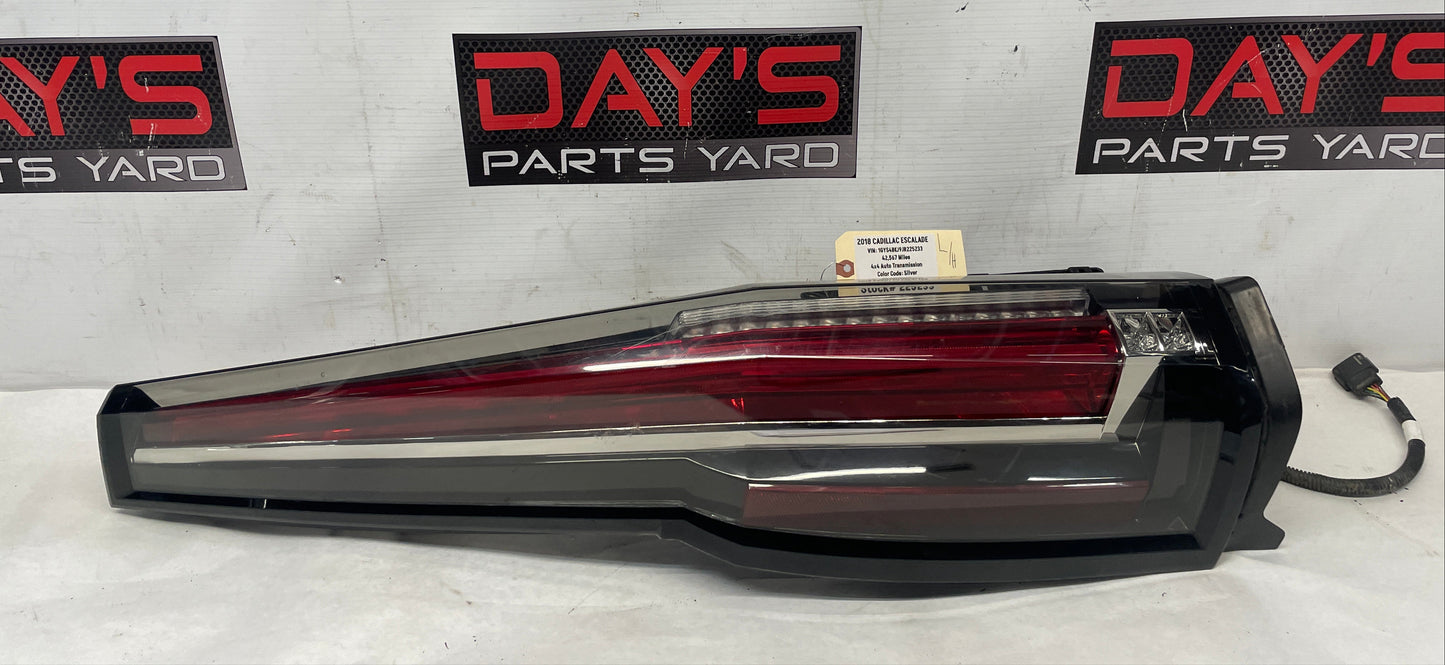 2018 Cadillac Escalade LH Driver Tailight Tail Light Lamp Assembly OEM