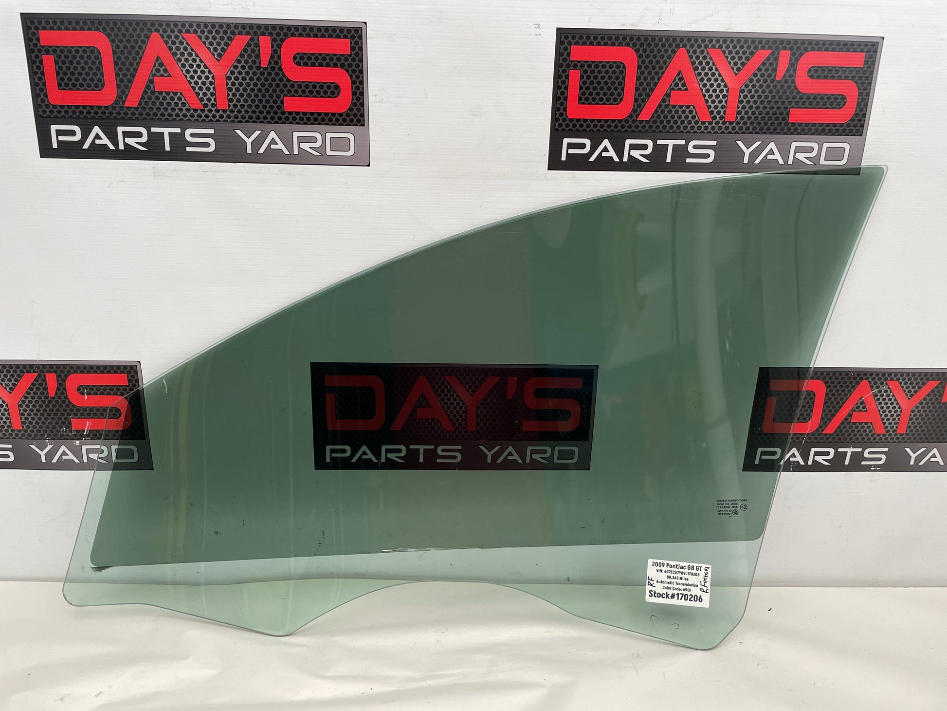2008 Pontiac G8 GT Front RH Passenger Door Window Glass OEM - Day's Parts Yard