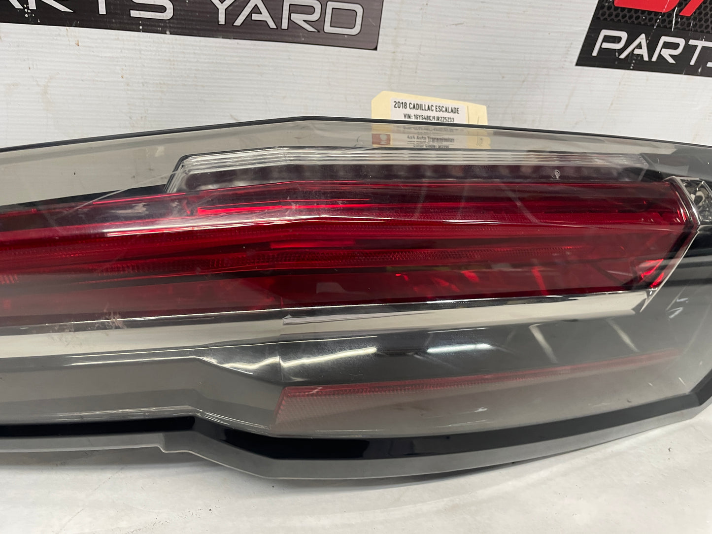 2018 Cadillac Escalade LH Driver Tailight Tail Light Lamp Assembly OEM