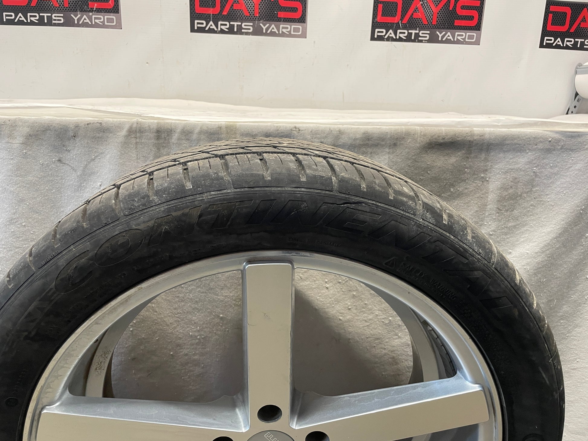 2012 Chevy Camaro SS Ravetti M13 Wheel and Tire Set 20X8.5 LOCAL PICK UP - Day's Parts Yard