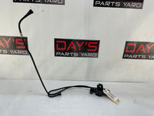 2005 Pontiac GTO Intake Manifold EVAP Purge Valve w/ Lines Hoses Tubes OEM - Day's Parts Yard