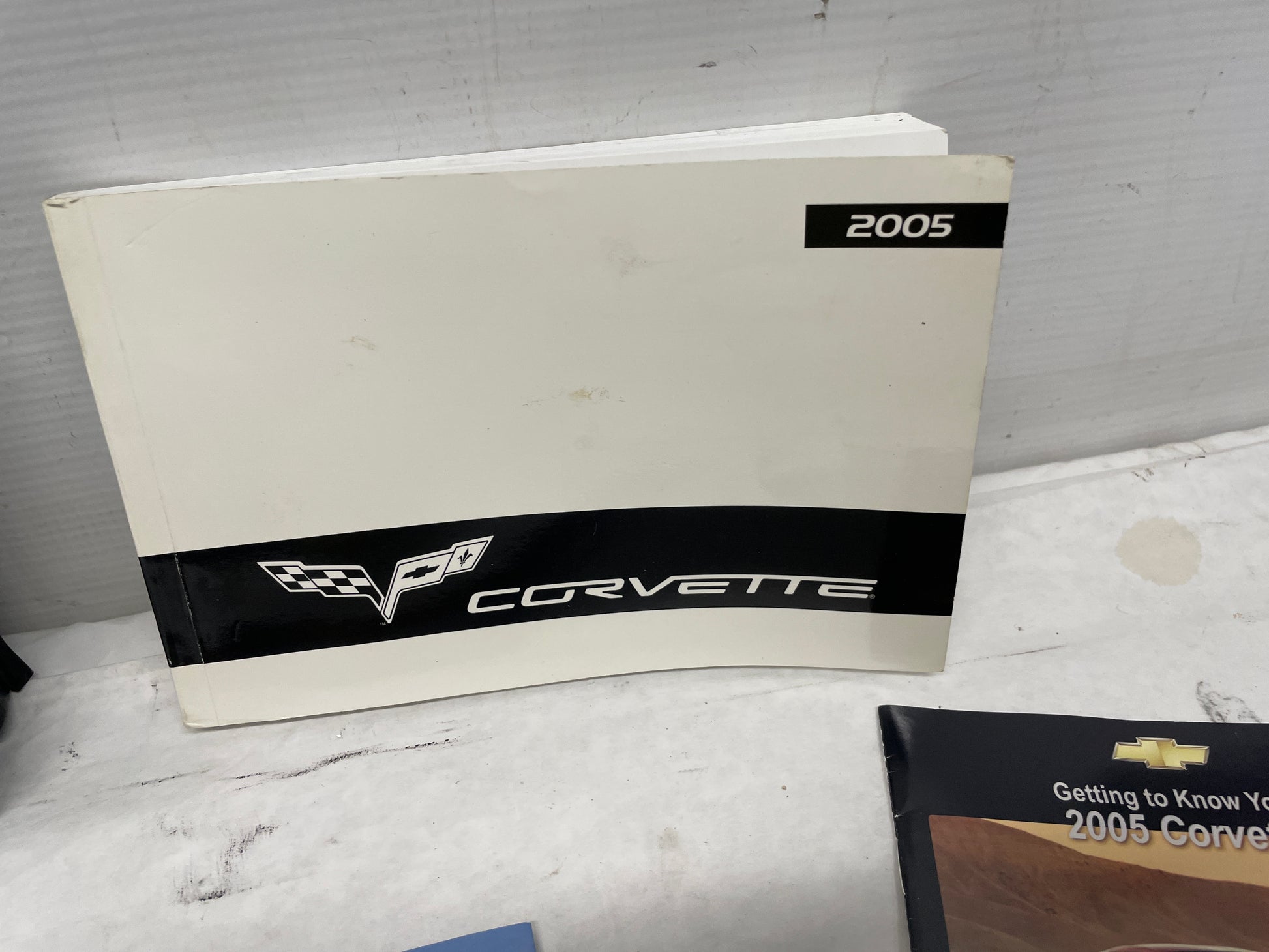 2005 Chevy C6 Corvette Owners Manual Book OEM - Day's Parts Yard