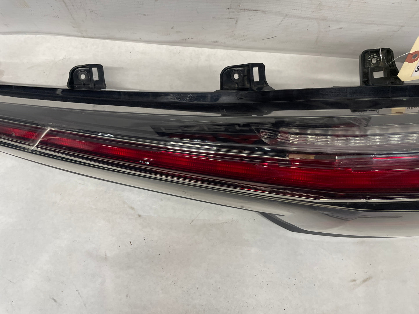 2018 Cadillac Escalade LH Driver Tailight Tail Light Lamp Assembly OEM