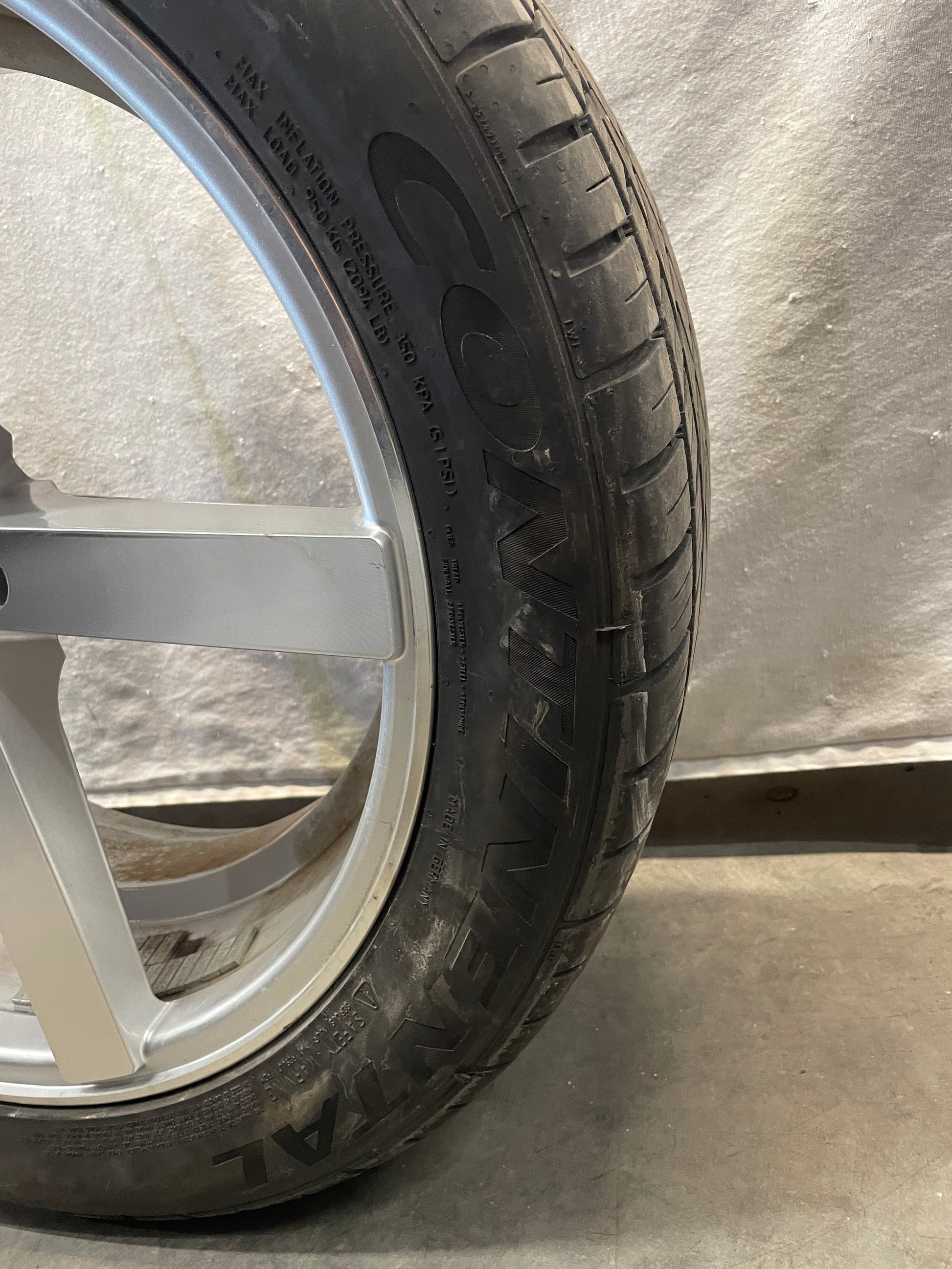 2012 Chevy Camaro SS Ravetti M13 Wheel and Tire Set 20X8.5 LOCAL PICK UP - Day's Parts Yard