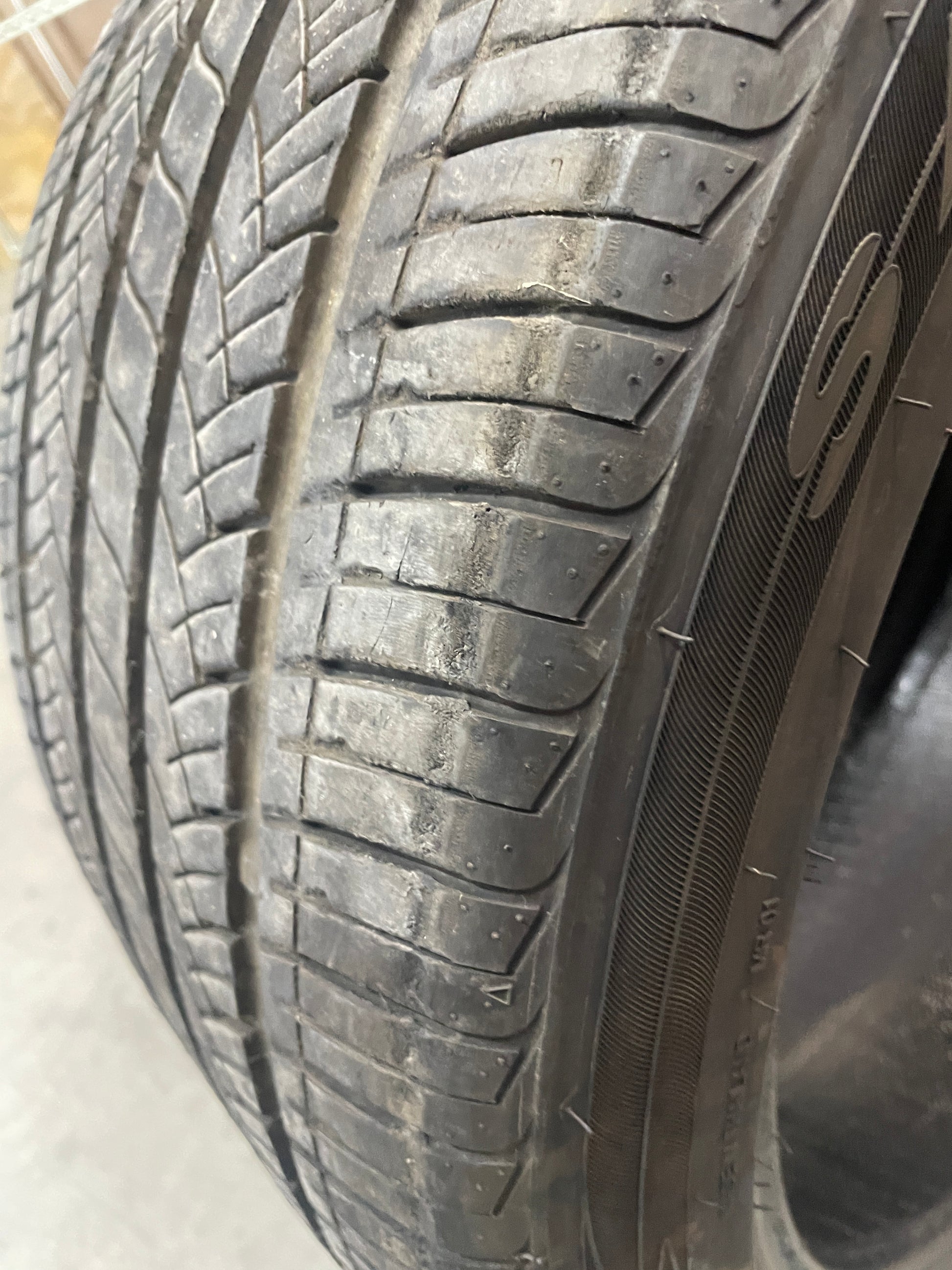 Tire West Lake SA-07 305/35ZR20 - Day's Parts Yard