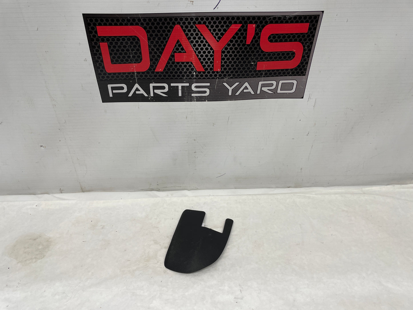 2009 Pontiac G8 GT RH Passenger Front Seat Track Inner Plastic Trim Cover OEM - Day's Parts Yard