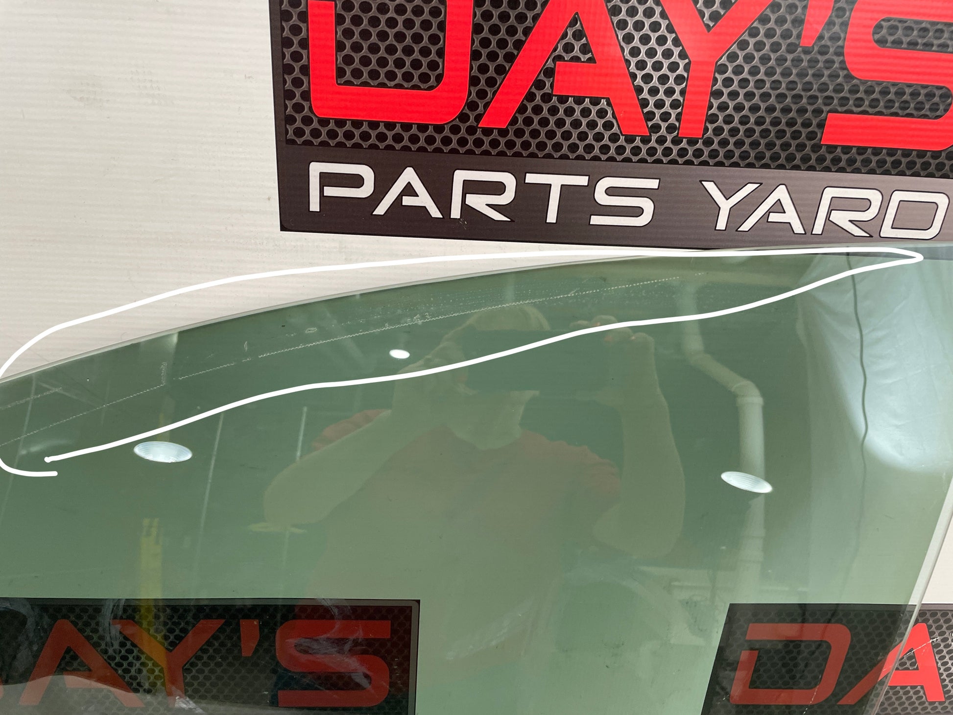 2009 Pontiac G8 GT Front LH Driver Door Window Glass OEM - Day's Parts Yard