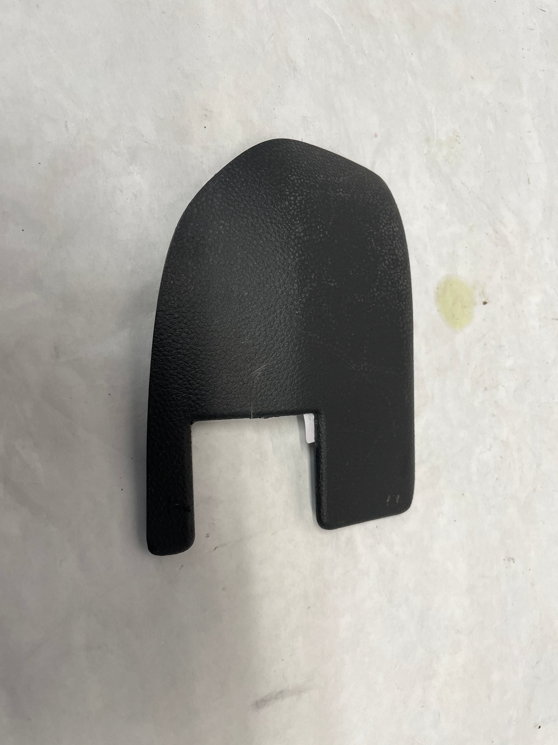 2009 Pontiac G8 GT RH Passenger Front Seat Track Inner Plastic Trim Cover OEM - Day's Parts Yard