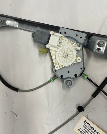 2009 Pontiac G8 GT LH Driver Front Door Window Regulator Motor OEM