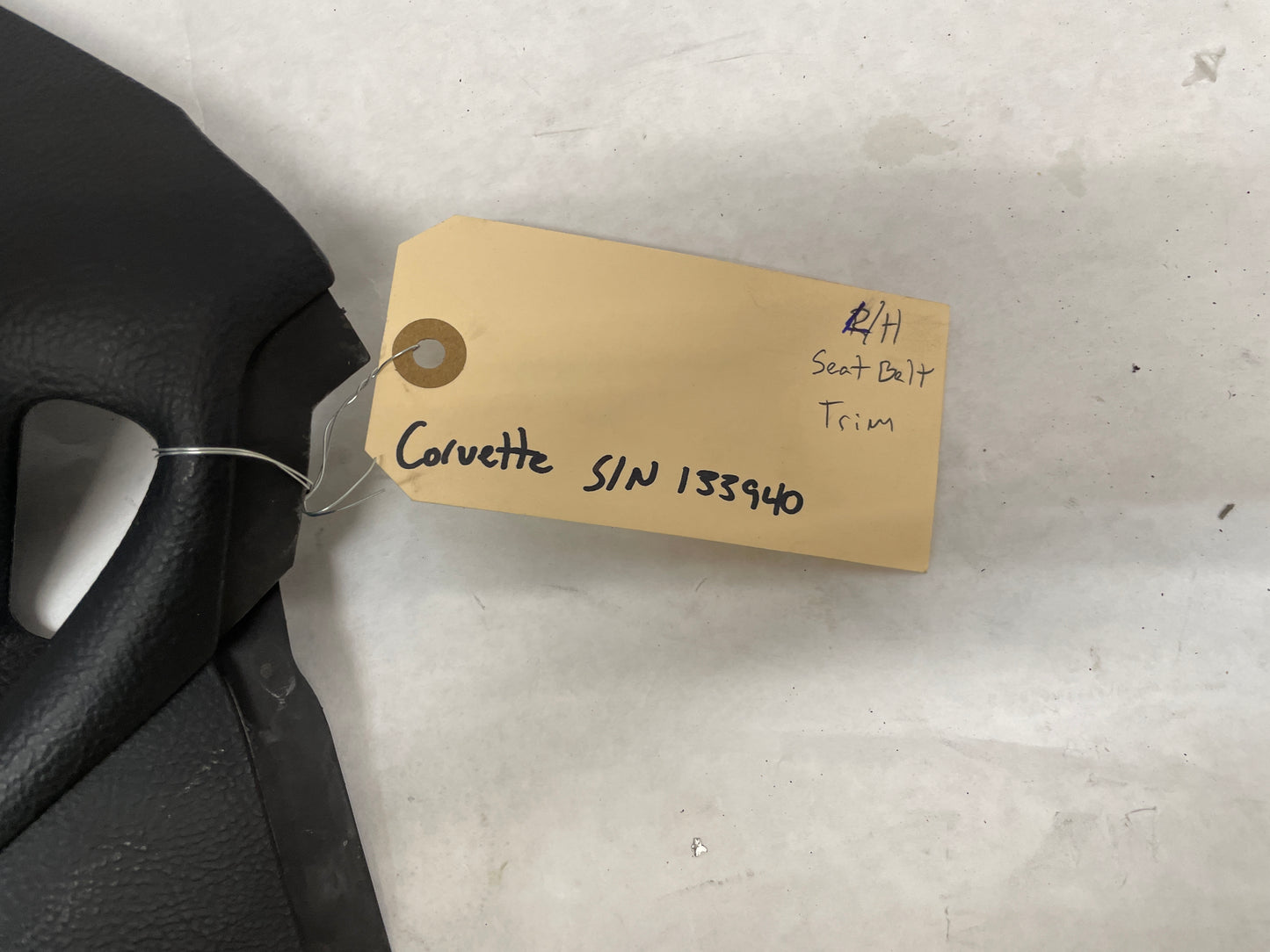 2005 Chevy C6 Corvette Convertible LH Driver Seatbelt Seat Belt Trim Cover Bezel OEM - Day's Parts Yard