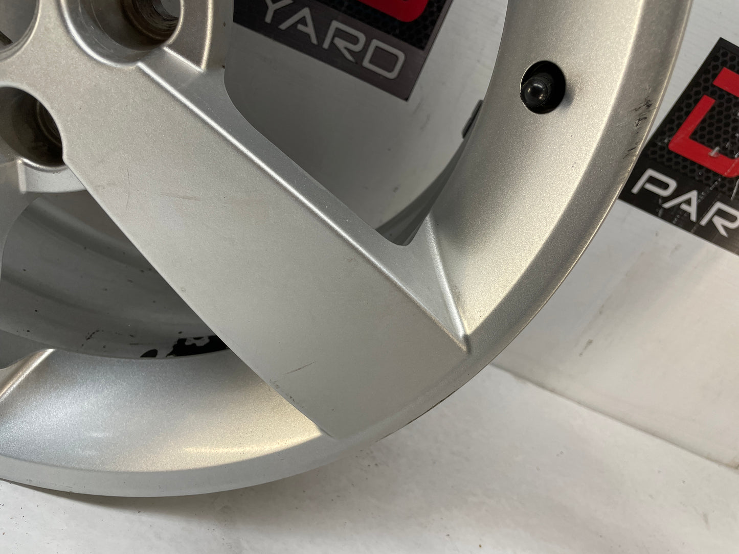 2005 Pontiac GTO Factory OEM Wheel 18X8