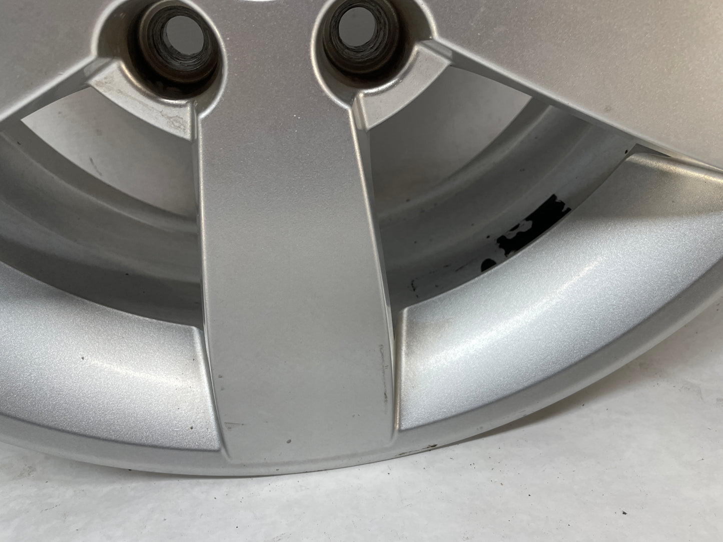 2005 Pontiac GTO Factory OEM Wheel 18X8