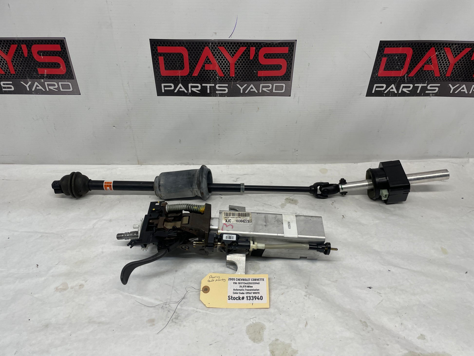 2005 Chevy C6 Corvette Telescopic Steering Column w/ Lower Shaft OEM - Day's Parts Yard