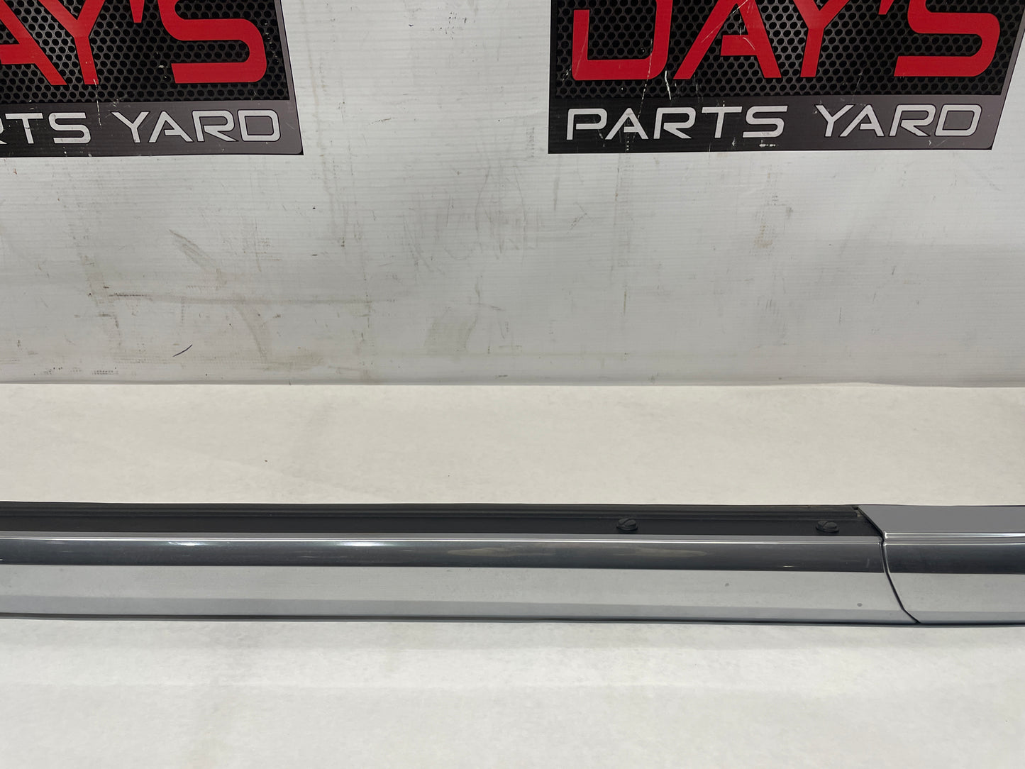 2018 Cadillac Escalade RH Chrome Roof Luggage Rack Rail Trim Molding OEM