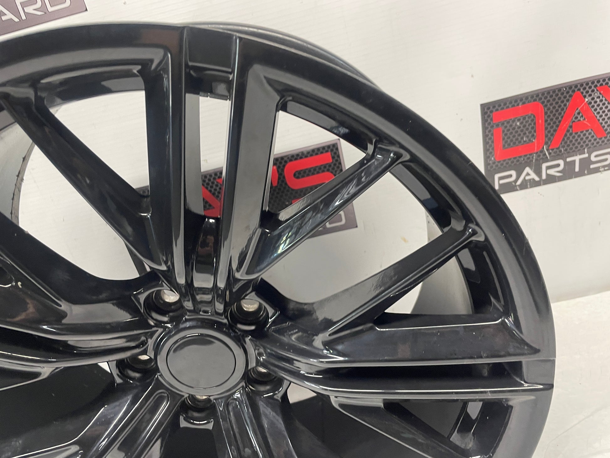 2020 Chevy Camaro SS LZ Replica Wheel 20X10 - Day's Parts Yard