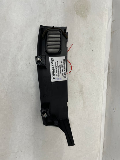 2009 Pontiac G8 GT RH Passenger Dash End Cap Trim Vent OEM - Day's Parts Yard