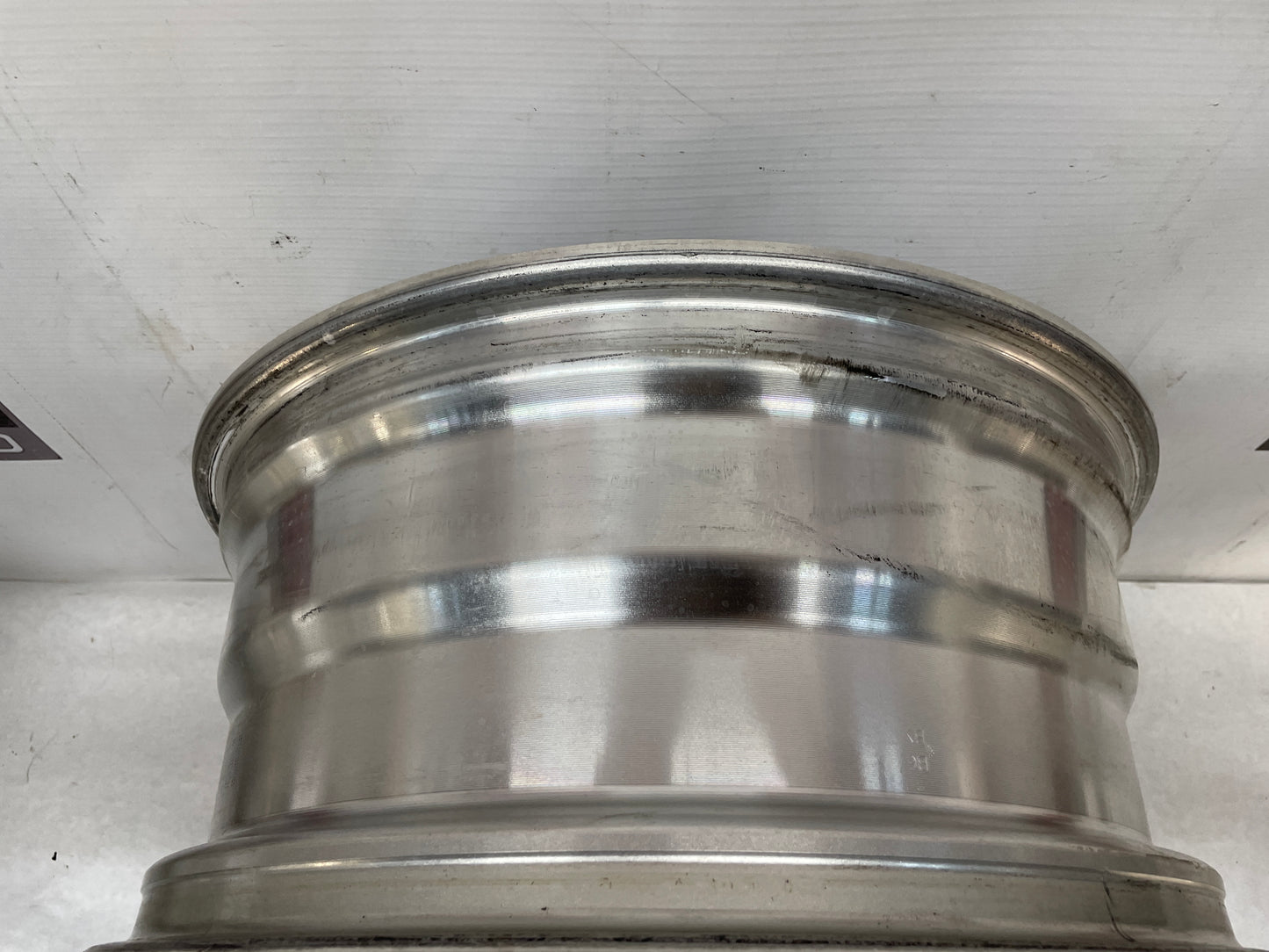 2005 Pontiac GTO Factory OEM Wheel 18X8