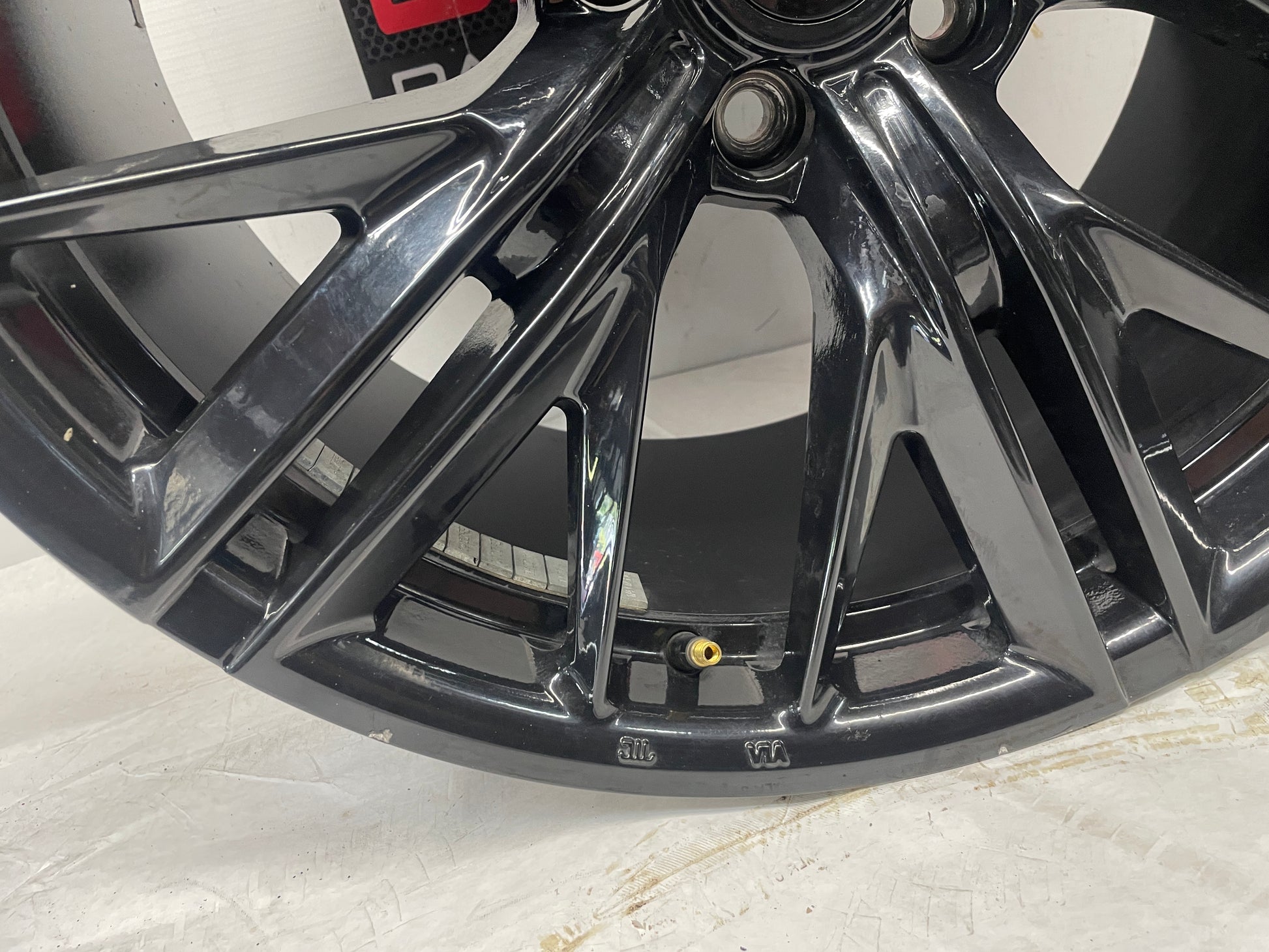 2020 Chevy Camaro SS LZ Replica Wheel 20X10 - Day's Parts Yard