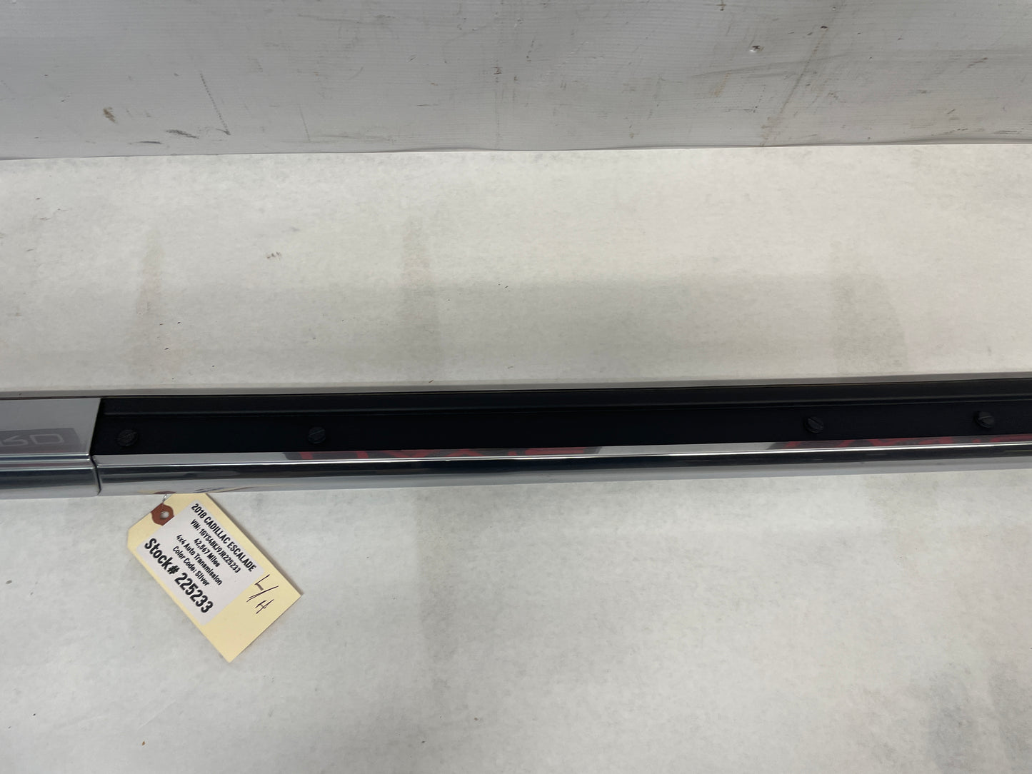 2018 Cadillac Escalade RH Chrome Roof Luggage Rack Rail Trim Molding OEM