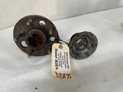 2005 Pontiac GTO Rear Wheel Axle Flange Hub OEM - Day's Parts Yard