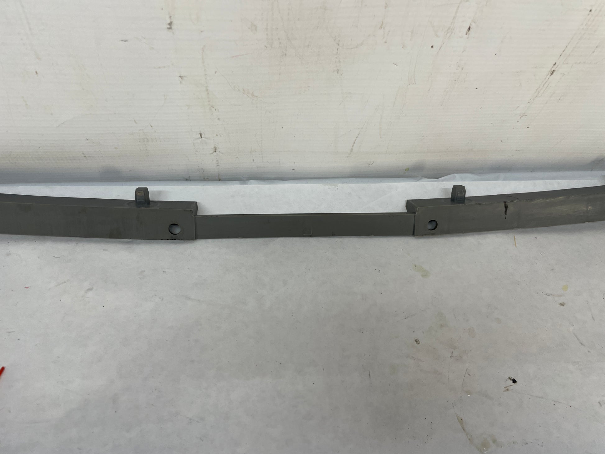 2005 Pontiac GTO RH & LH Rear Bumper Brackets Guides Supports OEM - Day's Parts Yard