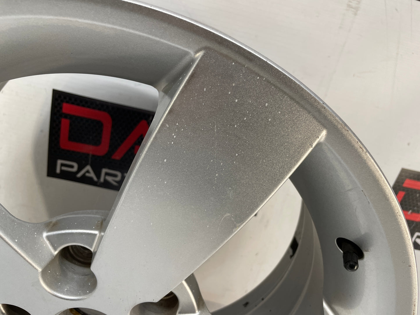 2005 Pontiac GTO Factory OEM Wheel 18X8