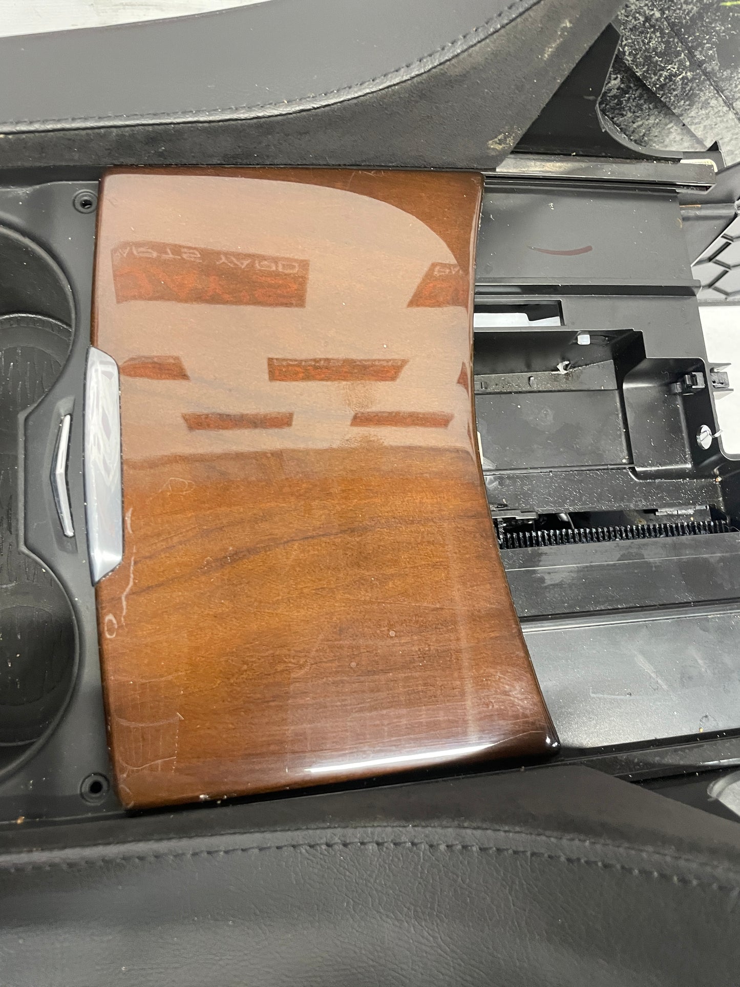 2018 Cadillac Escalade Black Center Console Armrest Assembly OEM