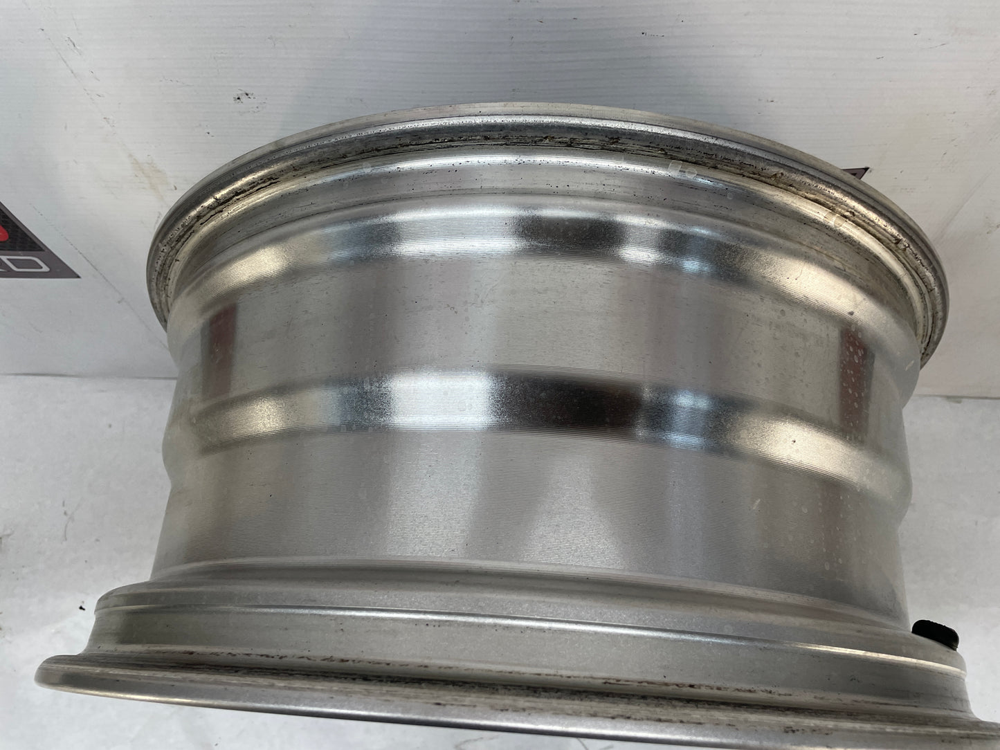 2005 Pontiac GTO Factory OEM Wheel 18X8