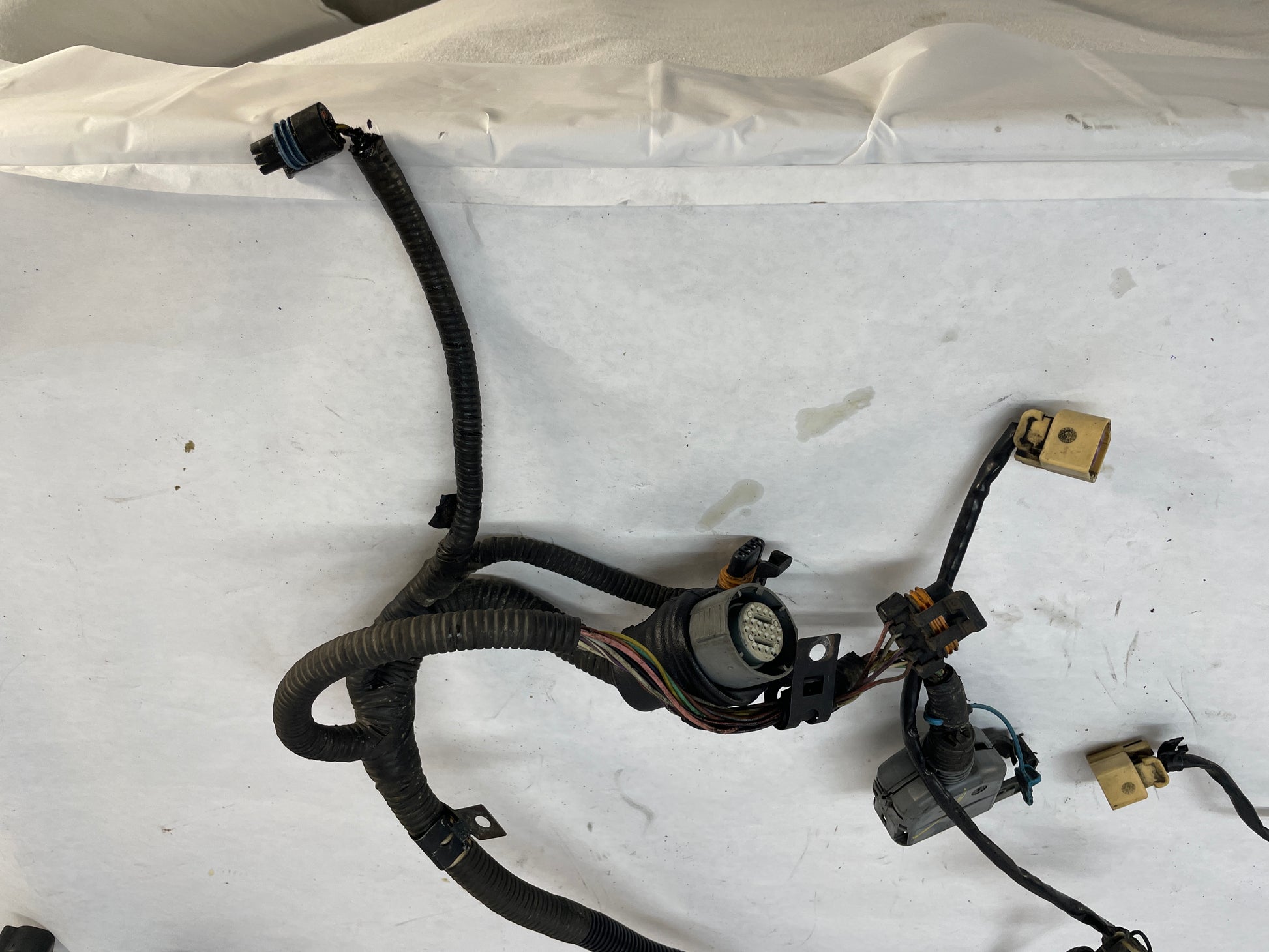 2005 Pontiac GTO Engine Motor Automatic Transmission Wire Wiring Harness OEM - Day's Parts Yard