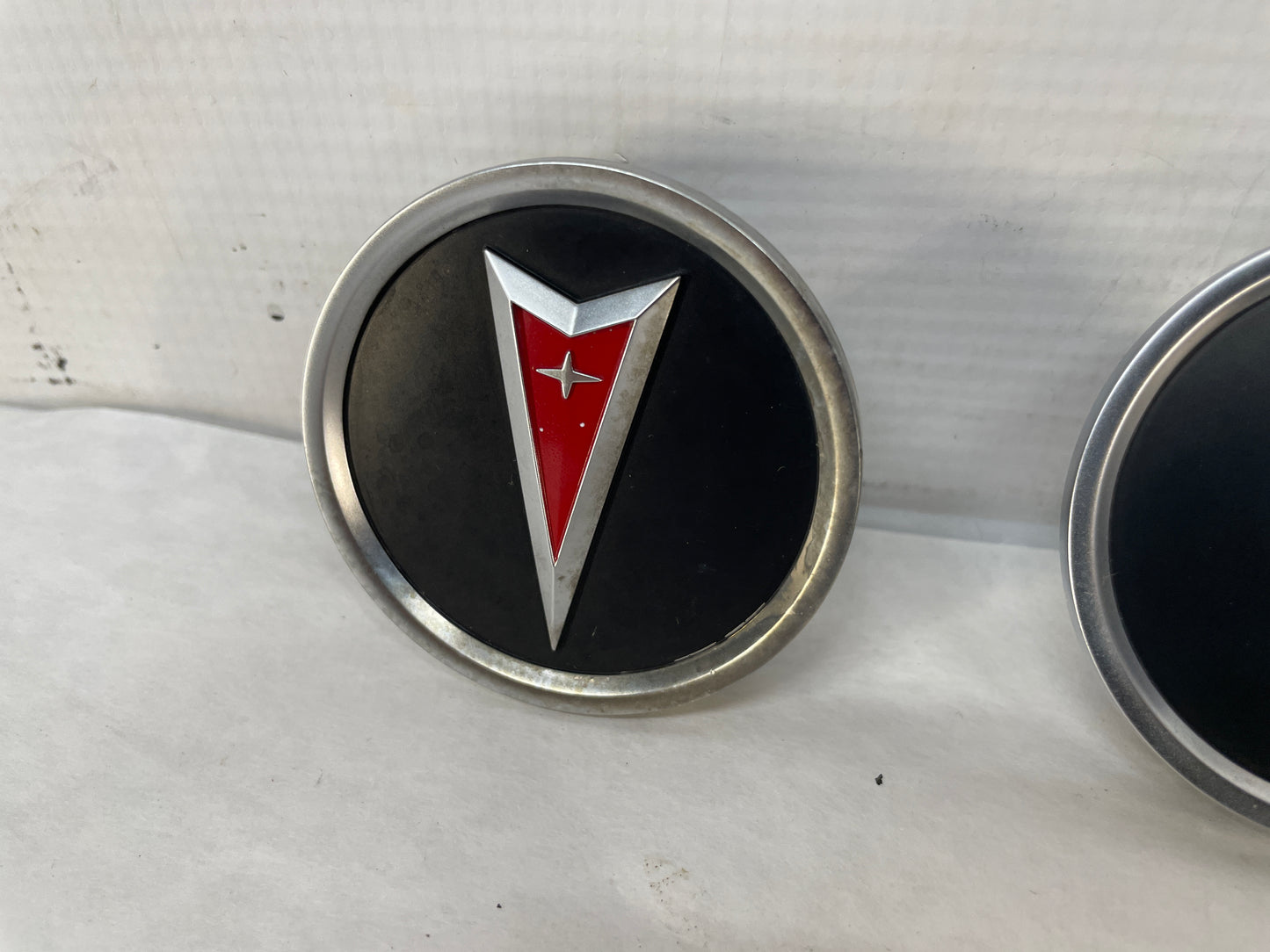 2005 Pontiac GTO Wheel Center Caps OEM