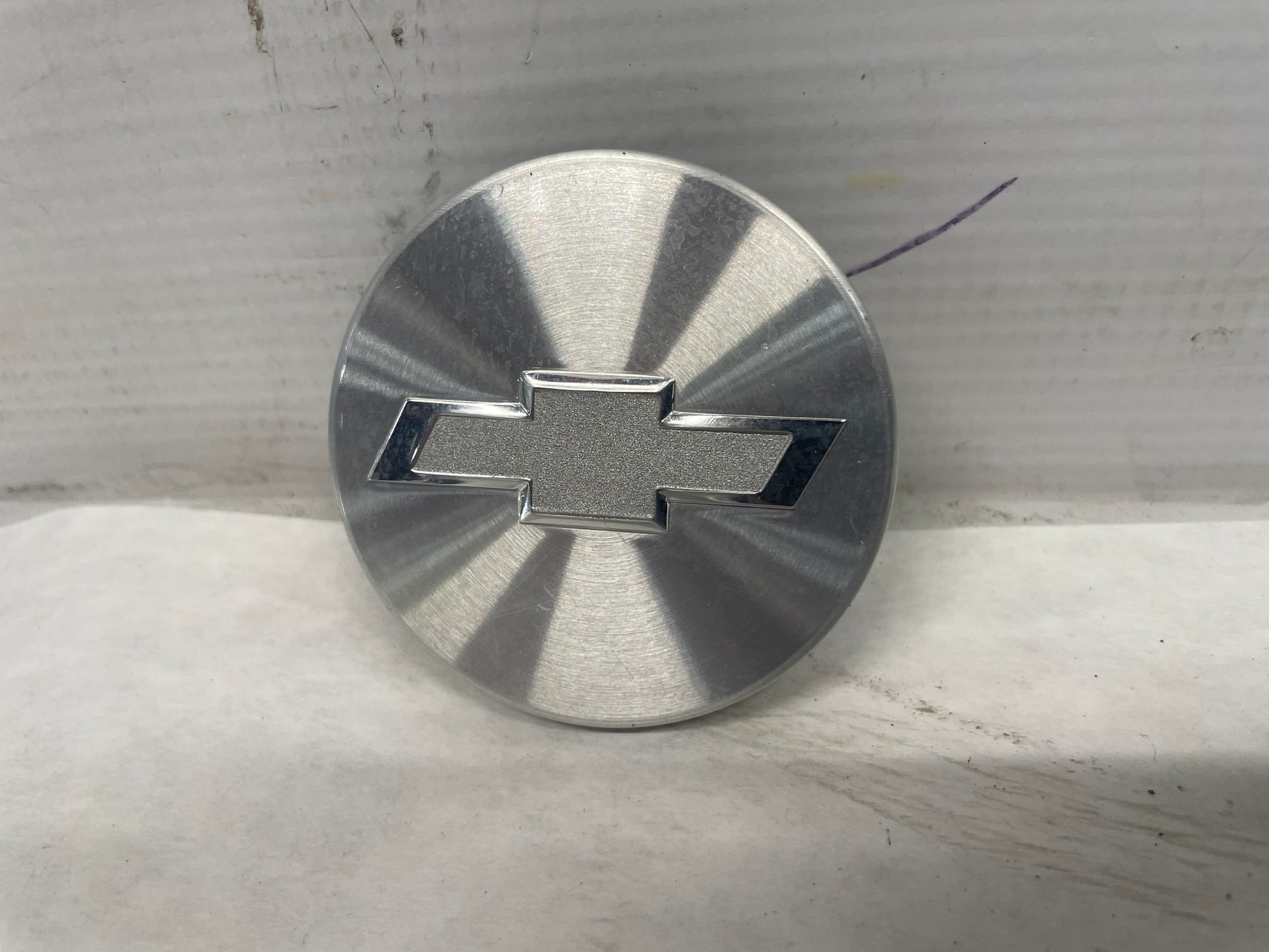 2011 Chevy Camaro 2SS Wheel Center Cap OEM - Day's Parts Yard