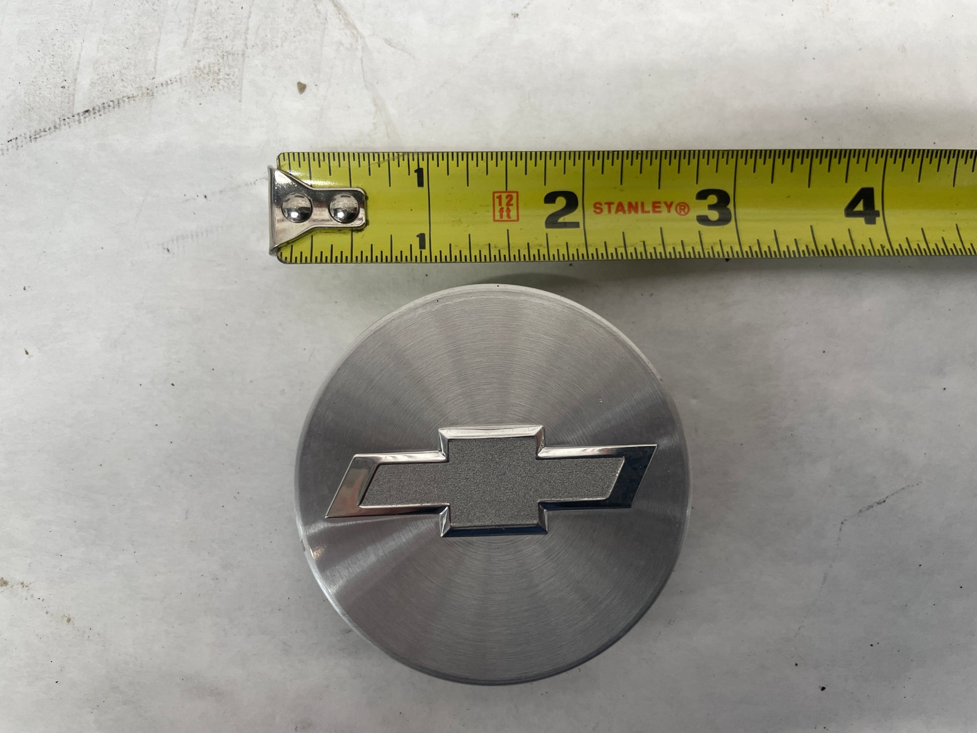 2011 Chevy Camaro 2SS Wheel Center Cap OEM - Day's Parts Yard