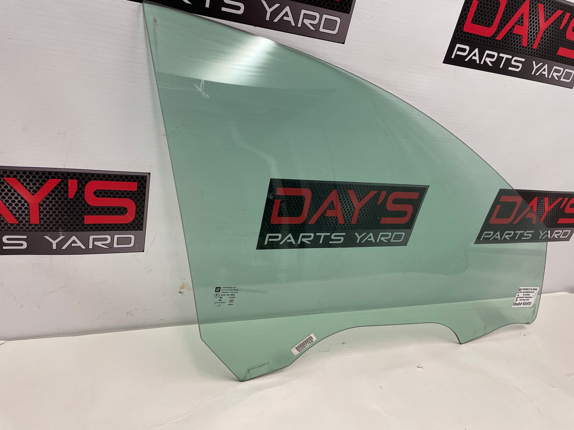 2014 Chevy SS Sedan Front RH Passenger Door Window Glass OEM - Day's Parts Yard