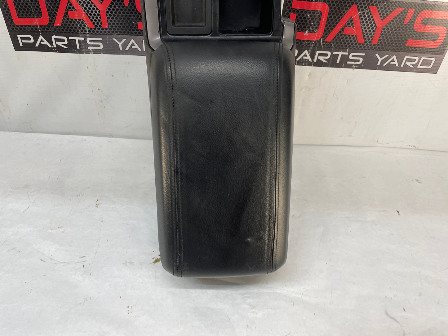 2005 Pontiac GTO Center Console Armrest Window Switch Shifter Bezel OEM - Day's Parts Yard
