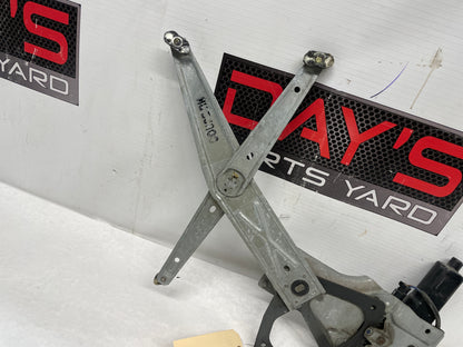 2005 Pontiac GTO RH Passenger Window Regulator w/ Motor OEM - Day's Parts Yard