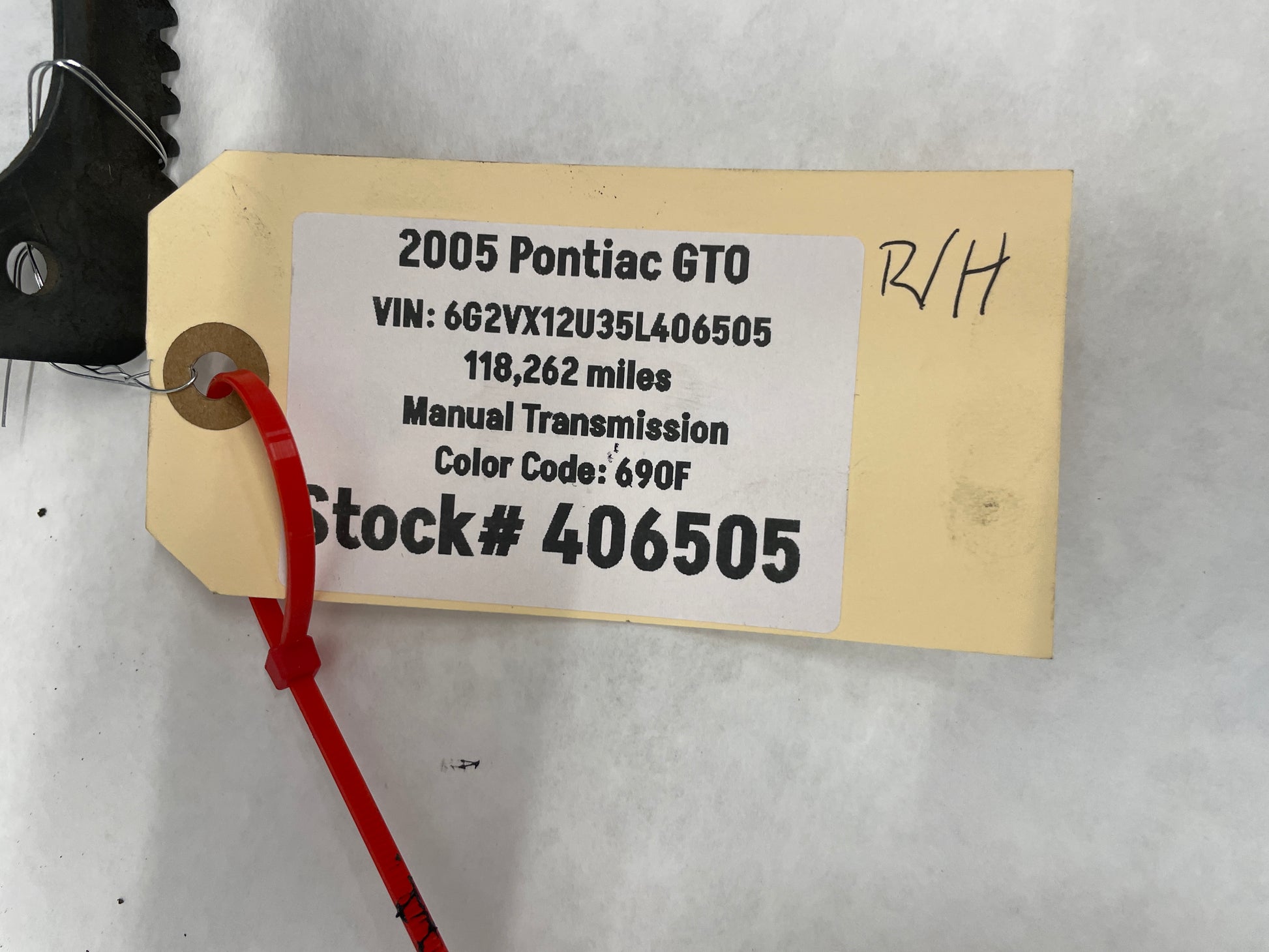 2005 Pontiac GTO RH Passenger Window Regulator w/ Motor OEM - Day's Parts Yard