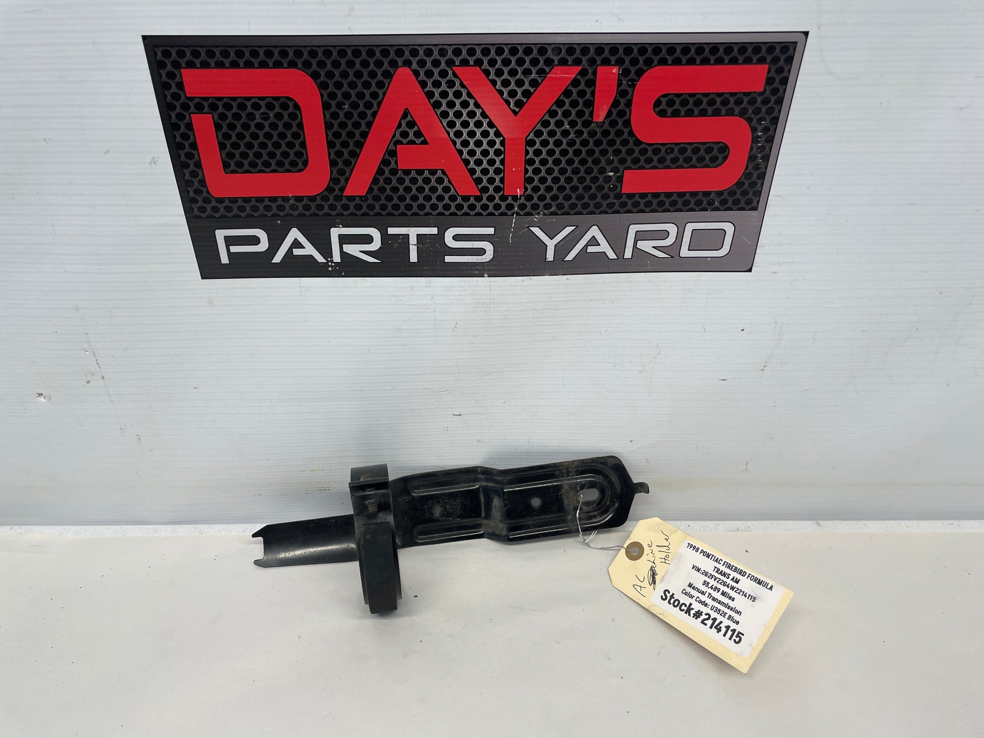 1998 Pontiac Firebird Formula Trans Am Heater Hose Bracket OEM - Day's Parts Yard