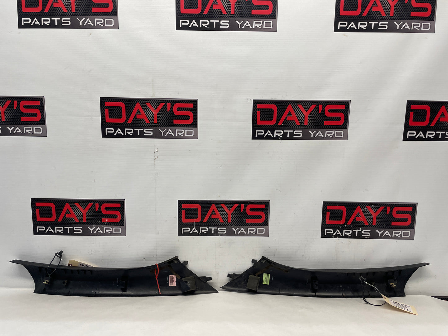 2009 Pontiac G8 GT RH & LH Interior A Pillar Trim Panel Garnish Moldings OEM