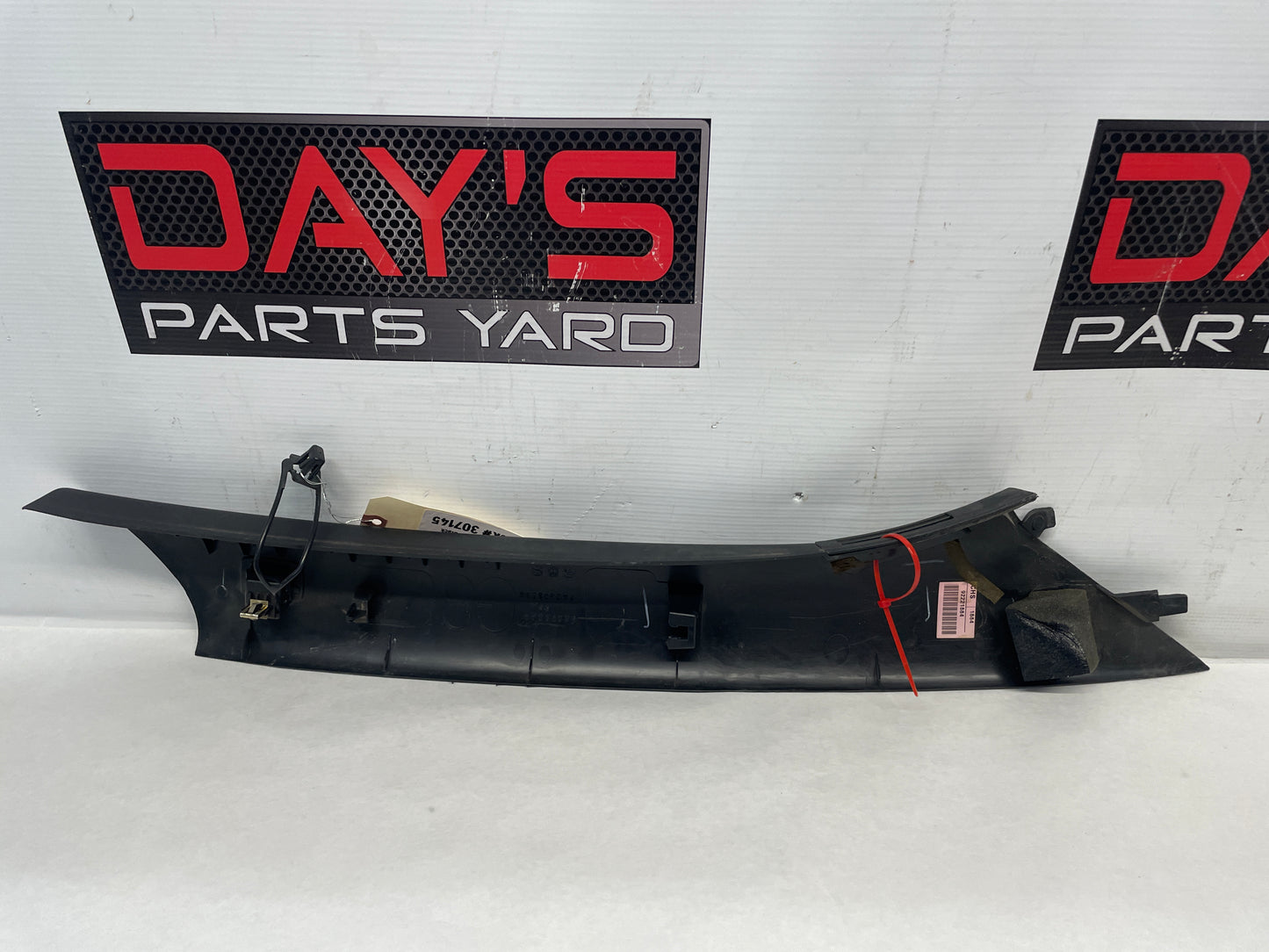 2009 Pontiac G8 GT RH & LH Interior A Pillar Trim Panel Garnish Moldings OEM
