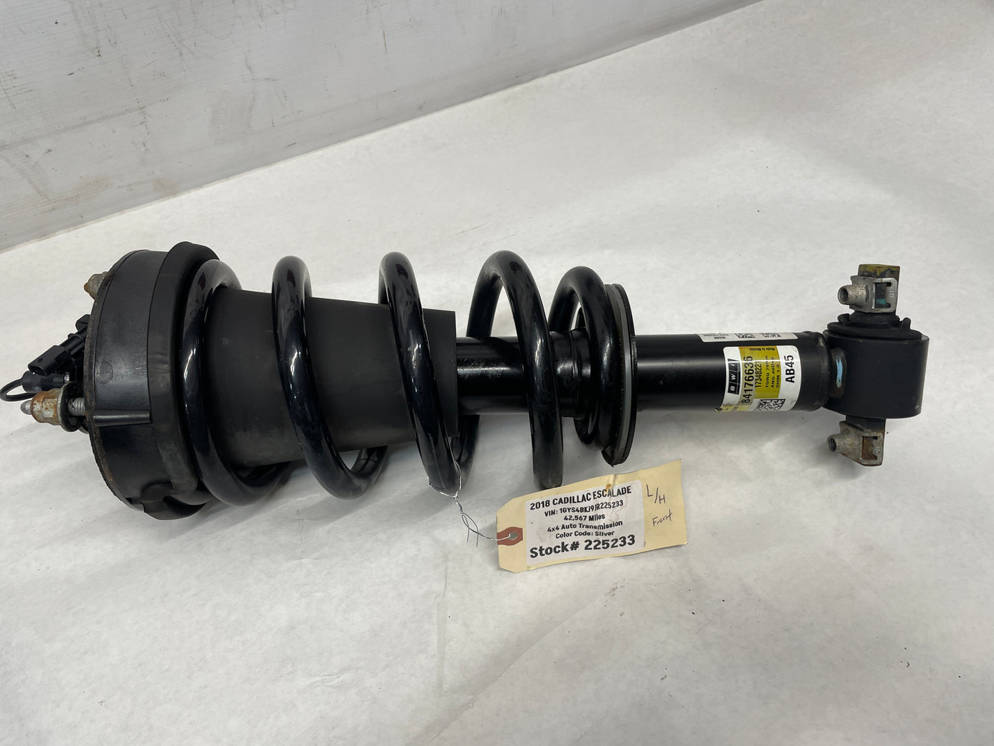 2018 Cadillac Escalade RH & LH Front Air Ride Strut Shock Spring Absorber OEM