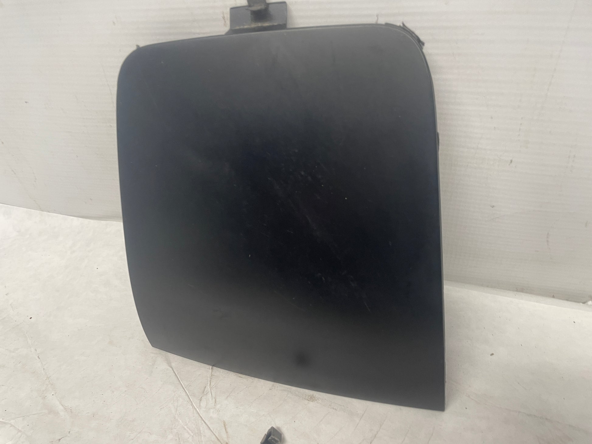 2006 Pontiac GTO Center Dash Upper Radio Bezel Top Trim Plate OEM - Day's Parts Yard